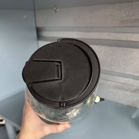 Vintage Cow Kitchen Lot – 4 Placemats, 2 Glass Milk Bottles, Large Jar w/ Lid - Picture 8 of 16